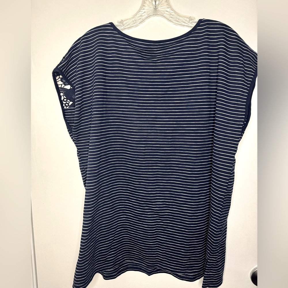 St. Johns Bay size XL BLUE WHITE STRIPE - Picture 2 of 2